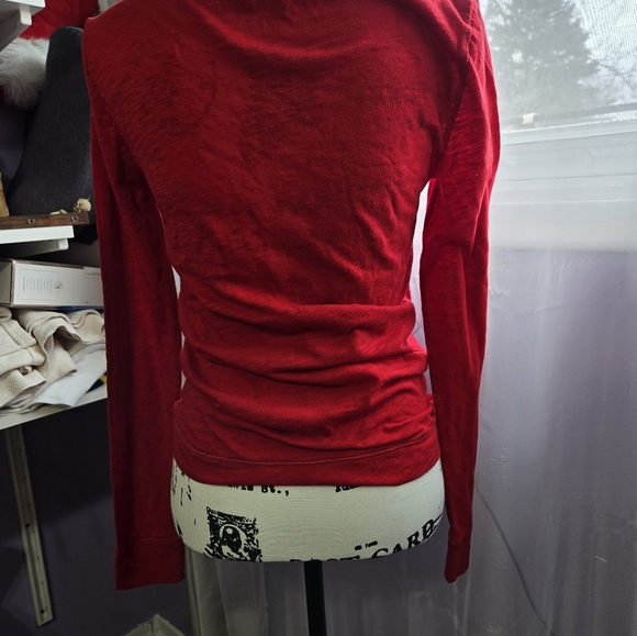 Red love shirt - Picture 3 of 5